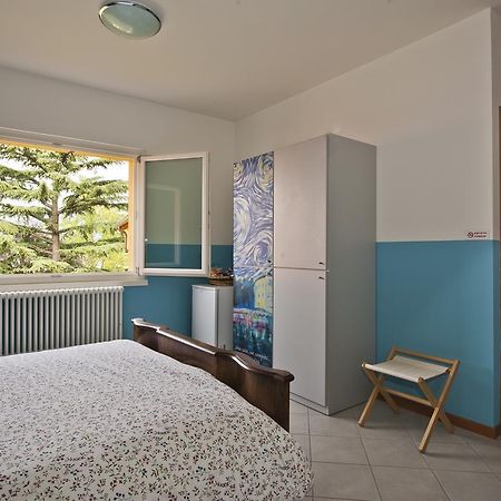 Ostello Residenza Molinatto Oggiono Rum bild