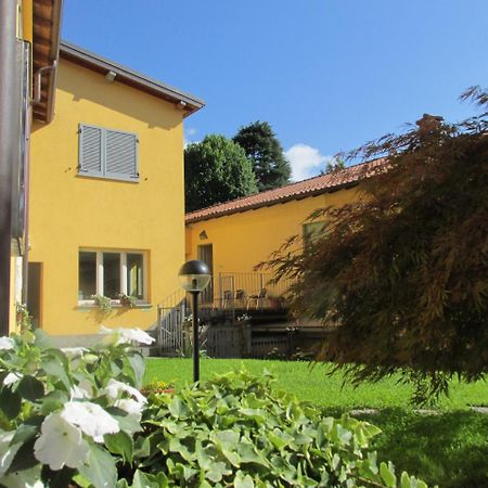 Ostello Residenza Molinatto Oggiono Exteriör bild