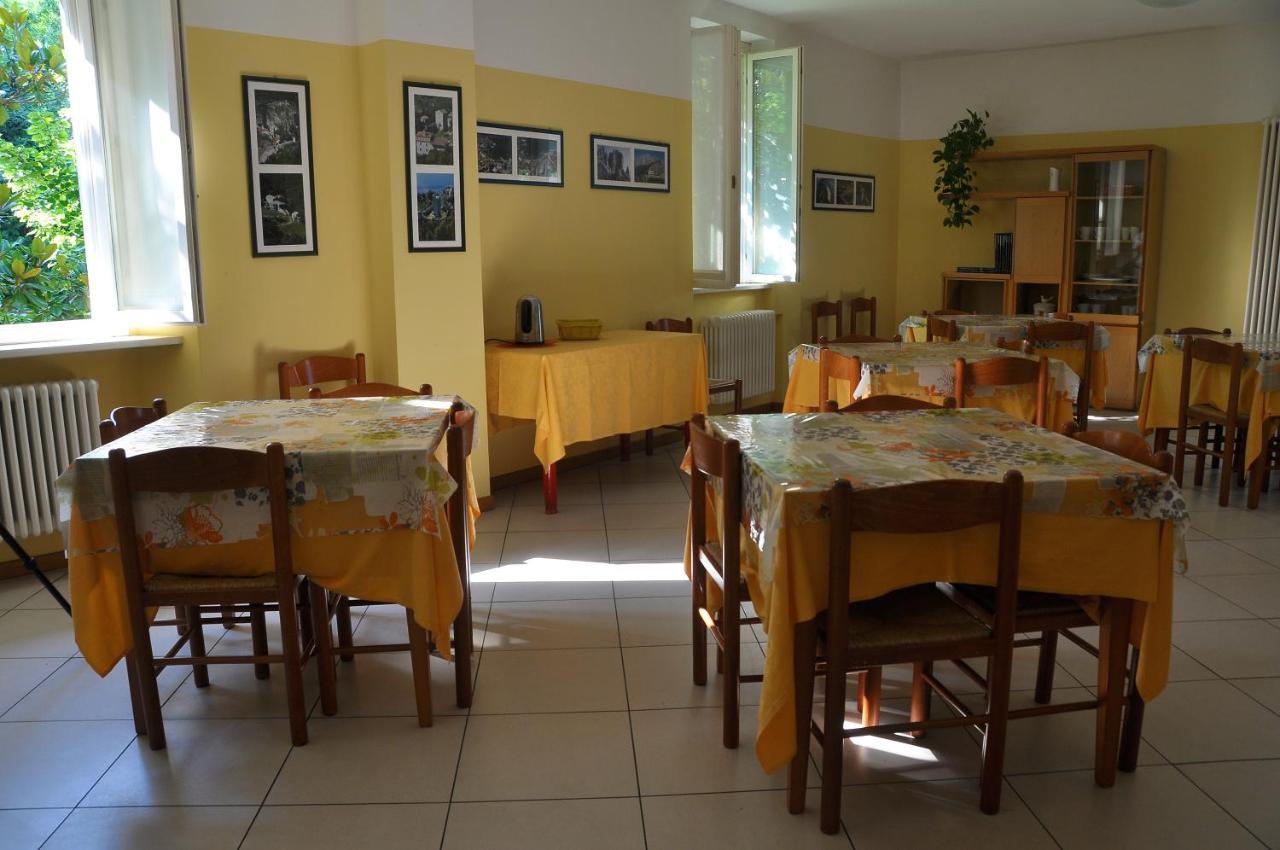 Ostello Residenza Molinatto Oggiono Exteriör bild