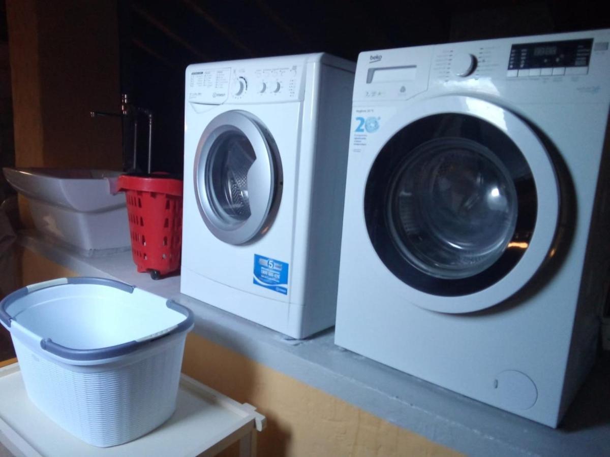 Ostello Residenza Molinatto Oggiono Exteriör bild